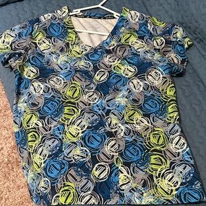 Vibrant Patterned V-Neck Scrub Top Sz L by Nautica excellent condition